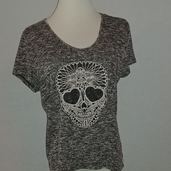 Aeropostale Tops - Aeropostale Sugar Skull Gray Marled Short Sleeve T